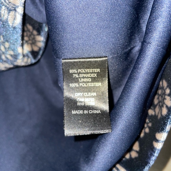 NWT Carolina Belle Navy Floral Velvet Blazer Jacket Sz M US - Picture 6 of 9